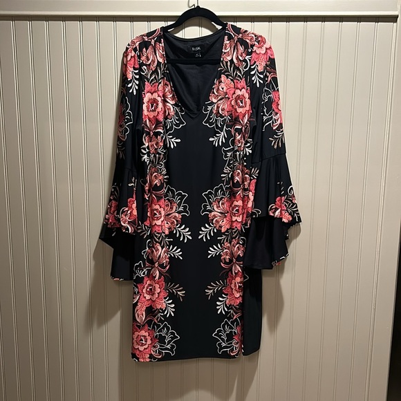 MSK Dress with dramatic Bell Sleeves in Beautiful Floral Jersey Stretch Size 14 - Picture 6 of 11